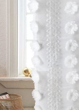 Voilage motif blanc romantique salon
