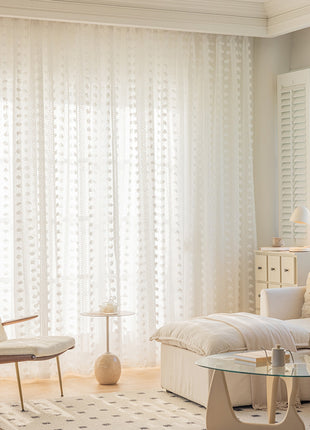 Voilage motif blanc romantique salon