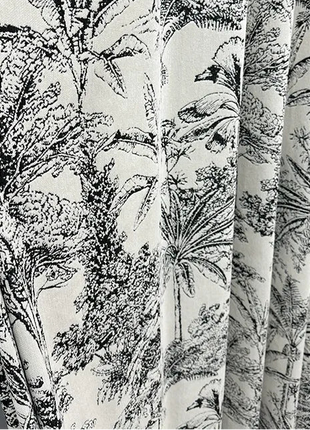 Rideau en laine à motif floral noir et blanc
